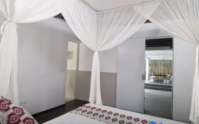 5BR Villa Sabtu - Minggu Villas Seminyak