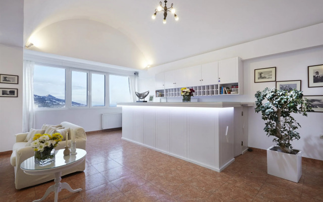 Milos Villas