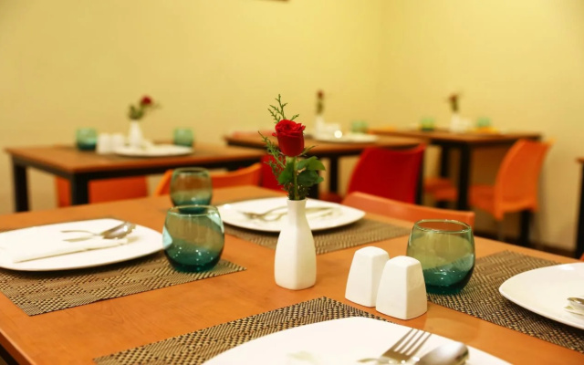 Treebo Welcome Inn, Porur