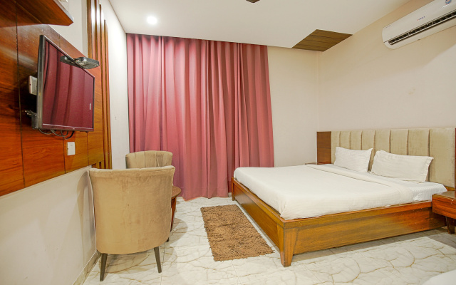 Fabhotel Stevia