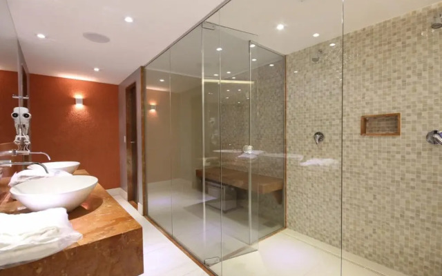 Love Time Hotel (Только для взрослых)