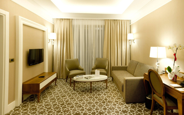 Alila Deluxe Thermal Hotel & Spa
