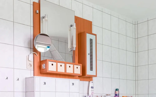 Vibrant Apartment in Coswig near River