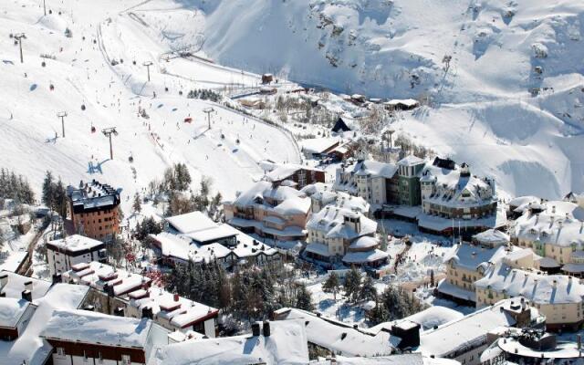 Отель Sierra Nevada 3000 Apartamentos Zona Media Alta