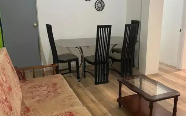 Spacious, Cozy Two Bedroom Apartment Overlooking the Beach