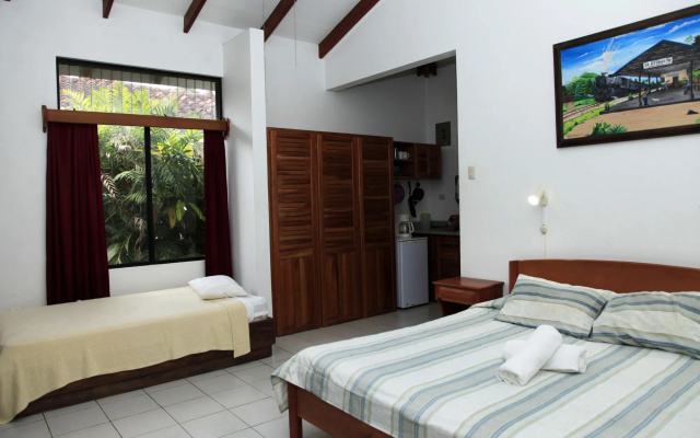 Hotel Colinas del Sol