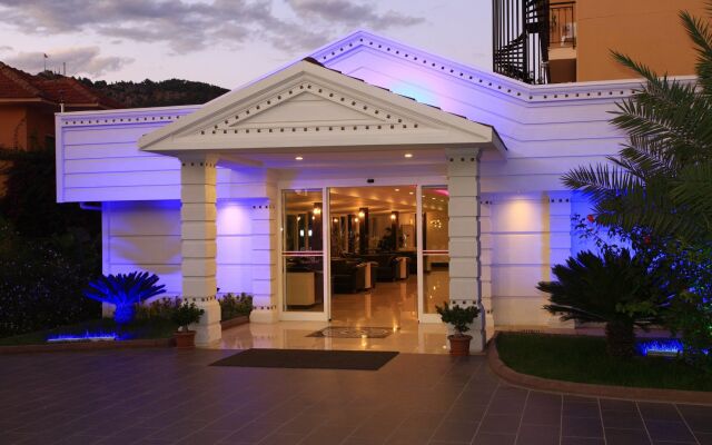 Seker Resort Hotel Турция, Кемер - отзывы, цены и фото номеров - забронировать отель Seker Resort Hotel онлайн вид на фасад