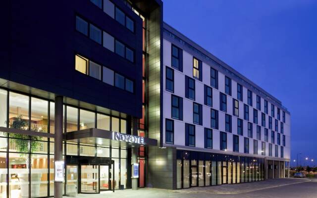 Отель Novotel Edinburgh Park Великобритания, Эдинбург - 1 отзыв об отеле, цены и фото номеров - забронировать отель Novotel Edinburgh Park онлайн вид на фасад