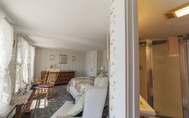 Acadia Oceanside Meadows Inn