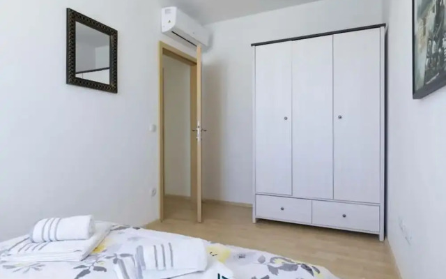 Villa Kostre Comfortable Holiday Residence
