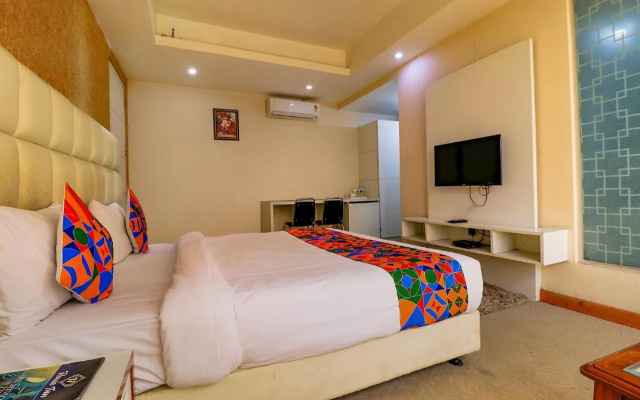 Fabhotel Gaba Corporate Suites