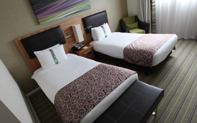 Crowne Plaza Reading by IHG