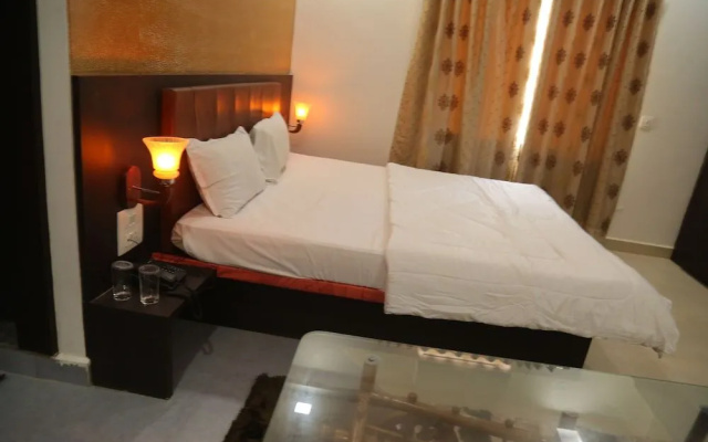 Hotel Akshat Residency