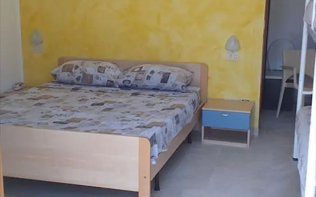Room-spacious Quadruple Room a Stone thr