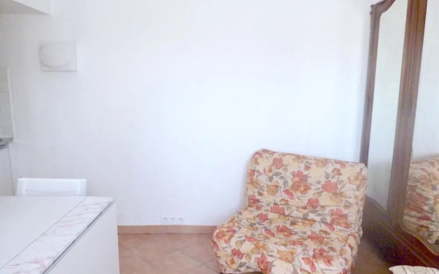 Studio in Pierrefeu-du-var, With Wonderful Mountain View, Pool Access,