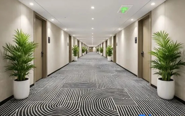 City Holiday Hotel (Kaizhou District Government)