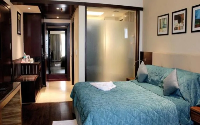 The Golden Palms Hotel & Spa Delhi
