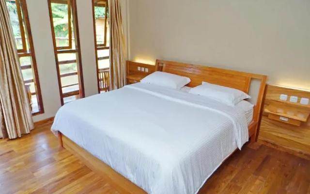 Spring Hill Bungalow Ruteng