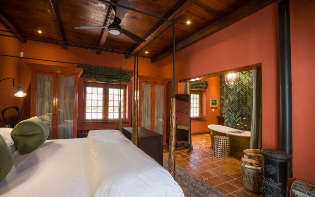 Akademie Street Boutique Hotel