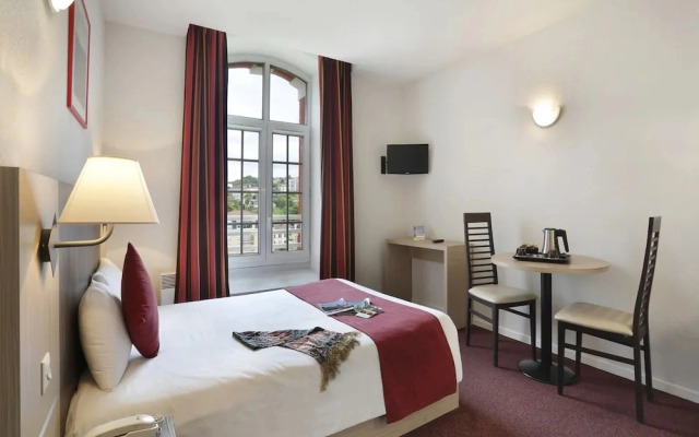 Refined Champagne Stay for Two