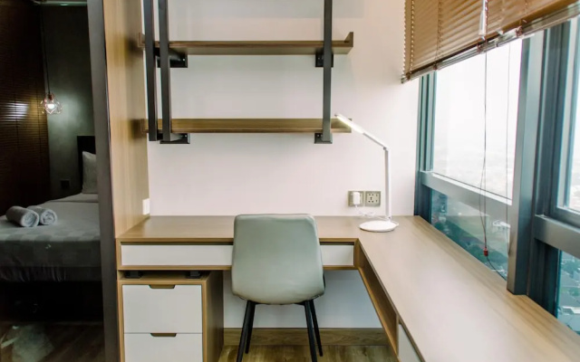 Elegant And Nice 1Br At The Smith Alam Sutera Apartment