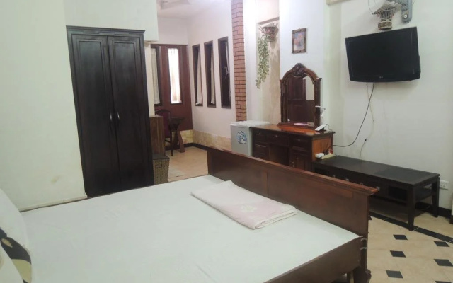 Ngoc Quynh Hotel