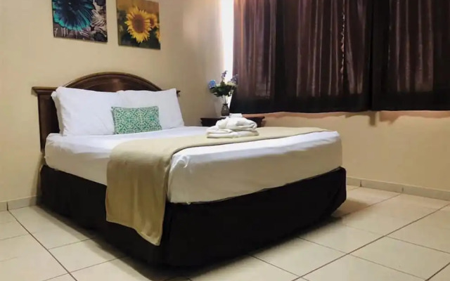 Arecibo Inn