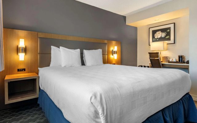Best Western Plus Vancouver Airport Hotel