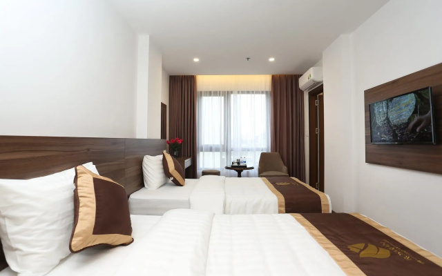 Rosarian Hotel