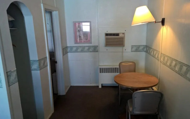 White Valley Motel
