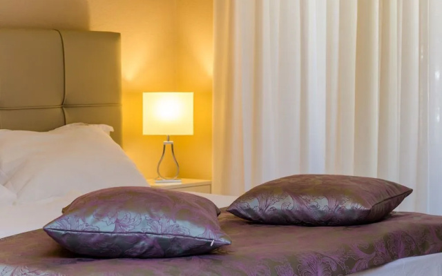 Villa Flores - Apartments