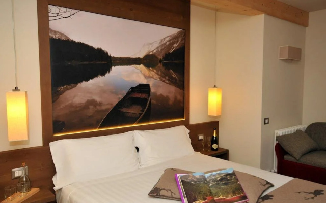Chalet Tovel - Mountain Lake