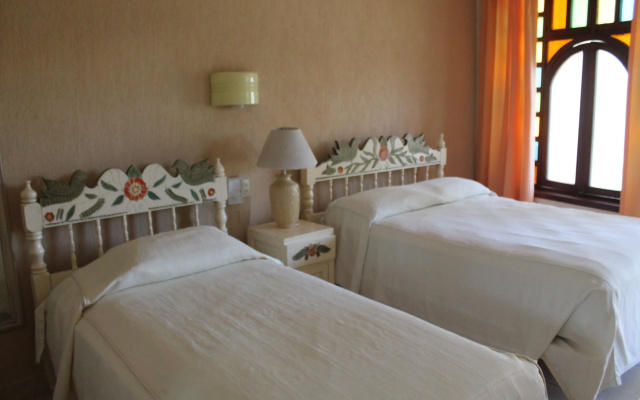 Hotel Cabanas Maria del Mar