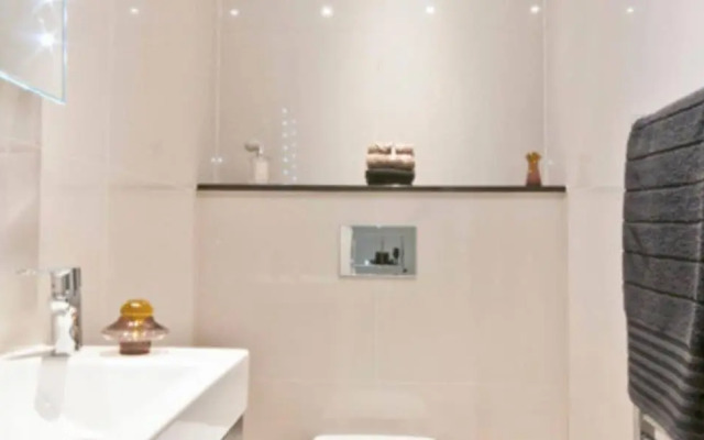 Luxury Serviced Apartment In South Kensington