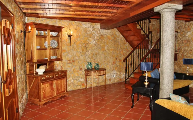 Rib's House