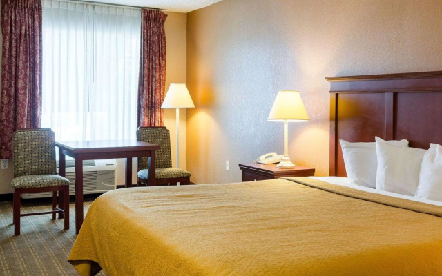 Quality Inn Louisville MS