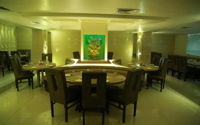 Hotel Swagath Grand Ecil