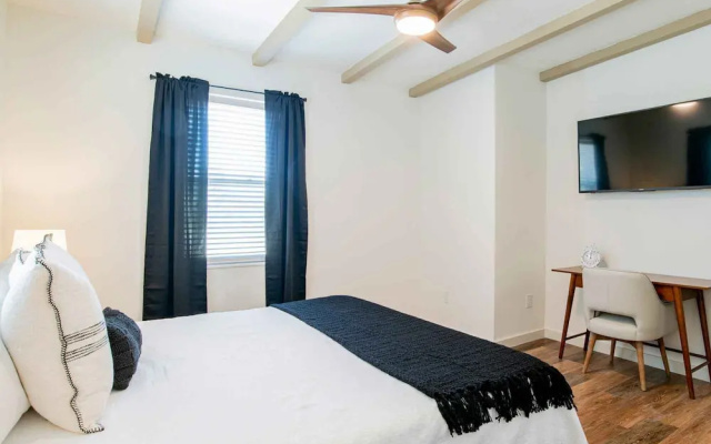 La Casa Deluna by Southern Vacation Rentals