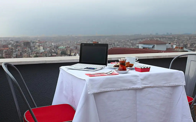 Отель La Porte de Taksim