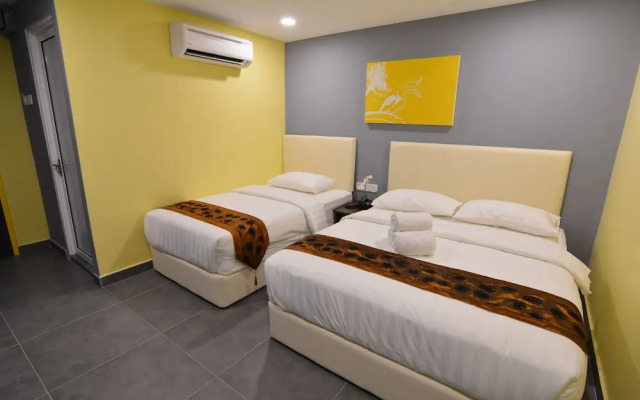 Grand Village Hotel