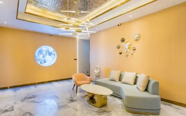 Dequan Luxury Hotel (Wangjingqiao, National Exhibition Center)