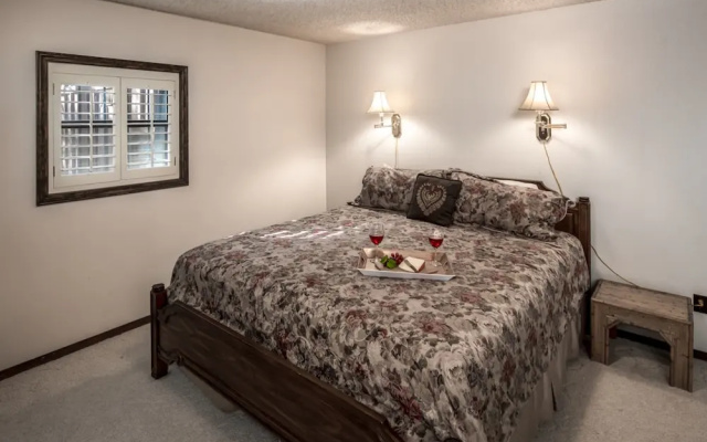 Ruidoso Two-bedroom