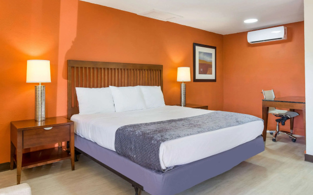 Rodeway Inn Berryville