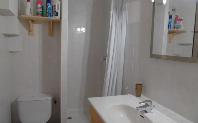 Lou Services Apartment CHAR11 LSI 001