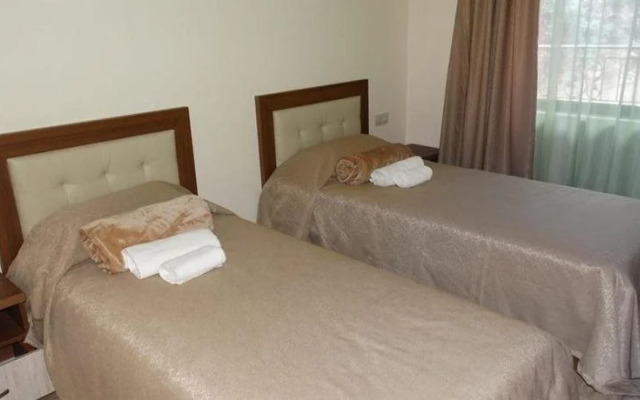 Eco Hotel Momata