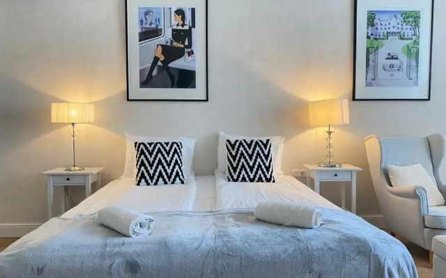 Romantic riverview bestern