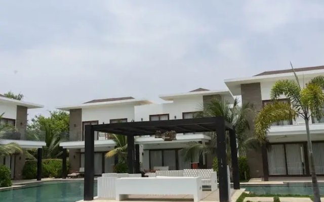 Pool Access 2 Bedrooms 7 People Monterrico