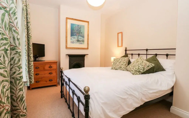 6 Melinda Cottage