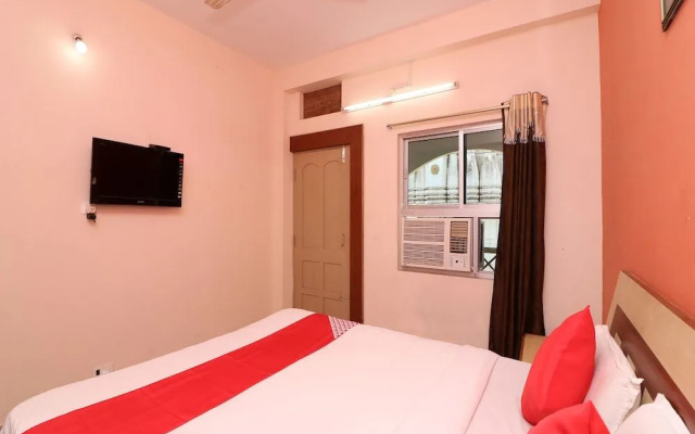 OYO 3012 Hotel Nayak Plaza