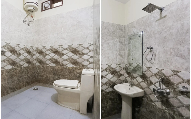 SPOT ON 75845 Maa Sheetla Guest House